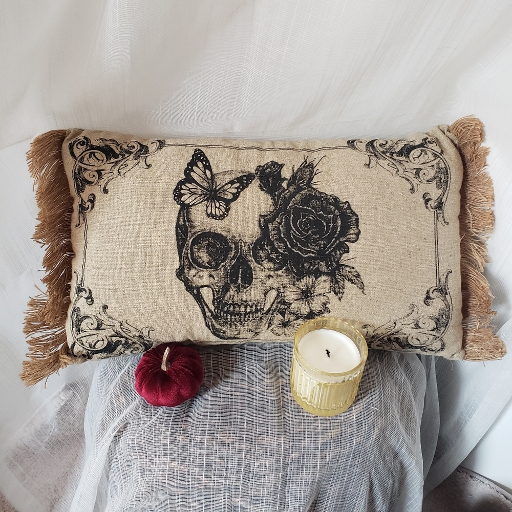 💀Halloween decorative pillow skull rustic witch